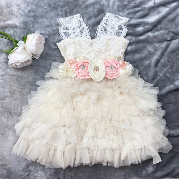 ✨Beautiful special occasion dress 👑 - Picture 3 of 9